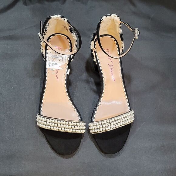 BRAND NEW BETSY JOHNSON LOW BLOCK-HEEL SANDAL - Picture 2 of 14